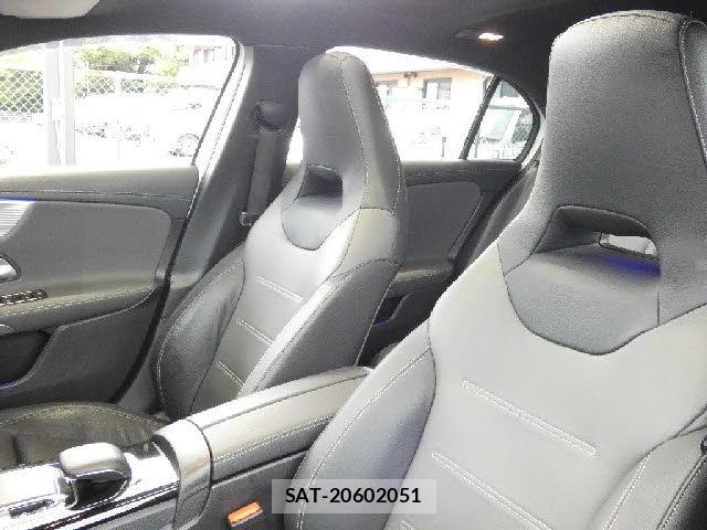 Mercedes Benz A-CLASS 2019-08 7725434-24