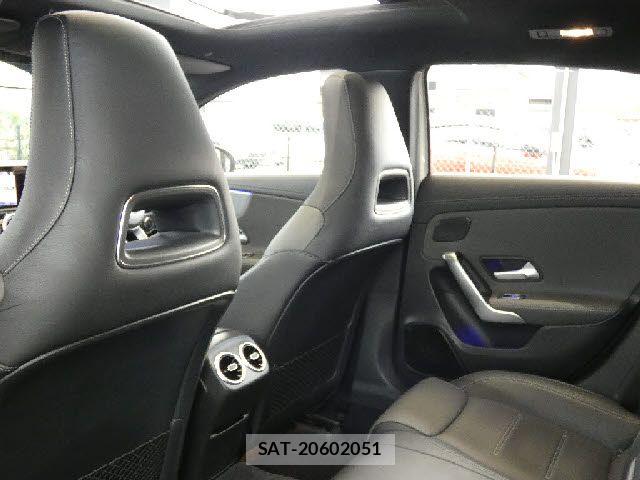 Mercedes Benz A-CLASS 2019-08 7725434-25