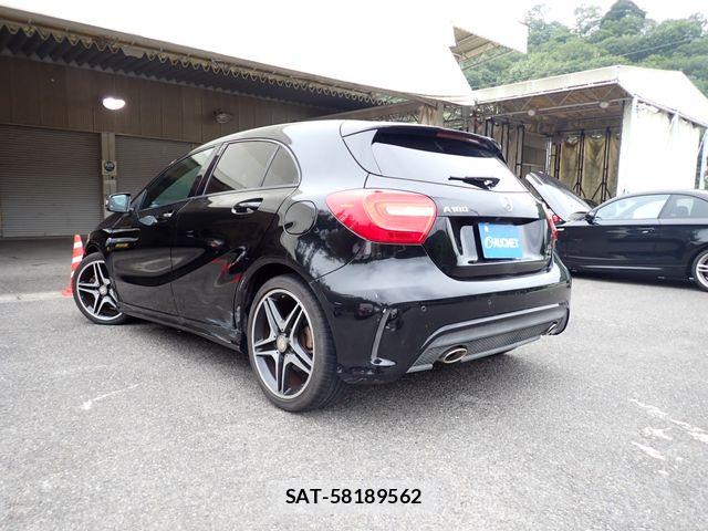 Mercedes Benz A-CLASS 2013-06 7786851-2