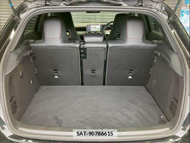 Mercedes Benz A-CLASS 2020-05 7786847-17