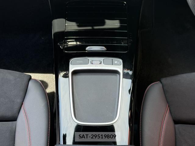 Mercedes Benz A-CLASS 2024-02 7877628-18