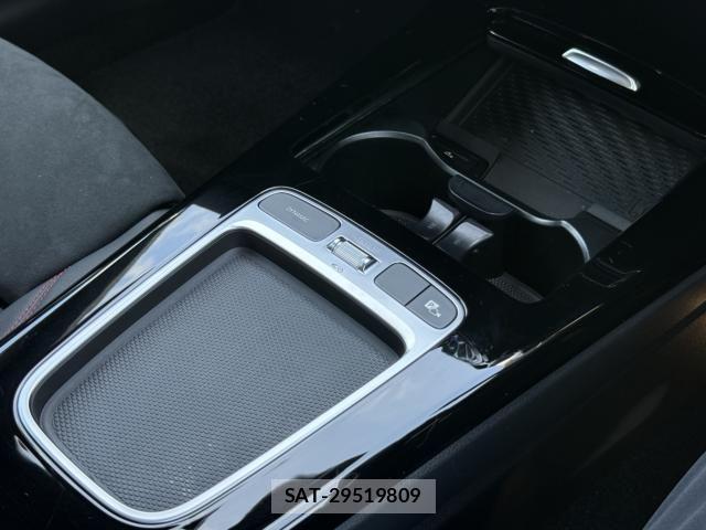 Mercedes Benz A-CLASS 2024-02 7877628-19