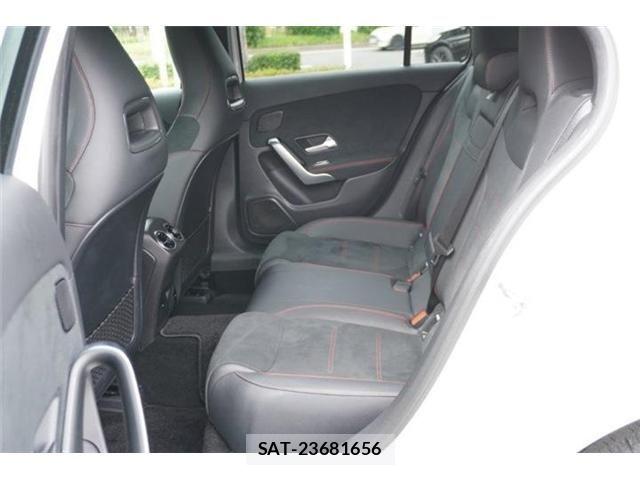 Mercedes Benz A-CLASS 2024-03 7877629-17