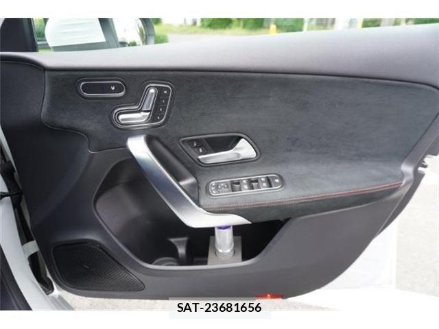 Mercedes Benz A-CLASS 2024-03 7877629-25