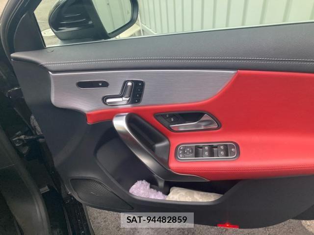 Mercedes Benz A-CLASS 2019-01 7877632-12
