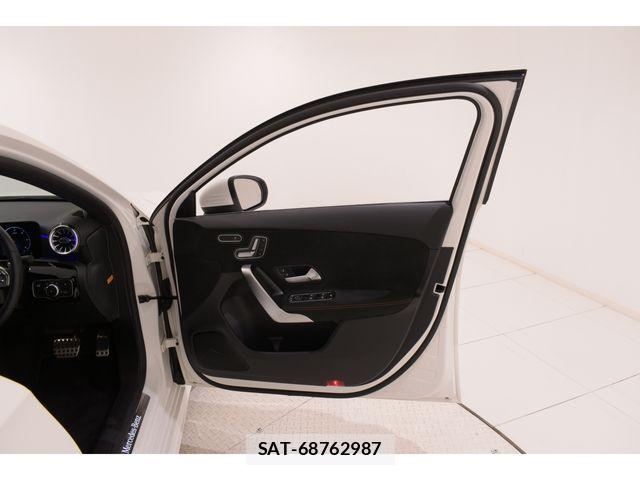 Mercedes Benz A-CLASS 2021-10 7877630-5