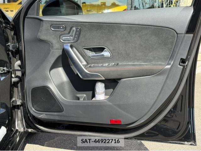 Mercedes Benz A-CLASS 2024-06 7962552-14