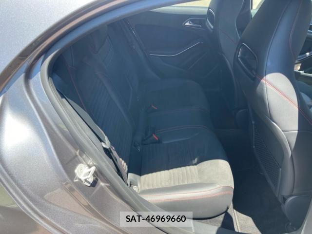 Mercedes Benz A-CLASS 2017-09 7979885-10