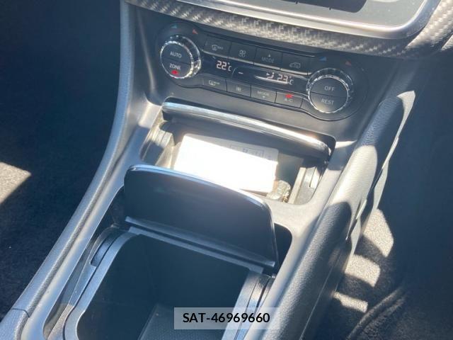 Mercedes Benz A-CLASS 2017-09 7979885-24