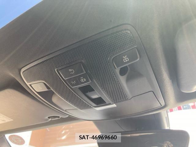 Mercedes Benz A-CLASS 2017-09 7979885-26