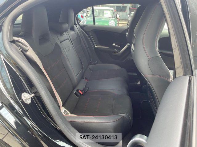 Mercedes Benz A-CLASS 2022-02 8036631-9
