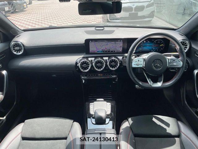 Mercedes Benz A-CLASS 2022-02 8036631-1