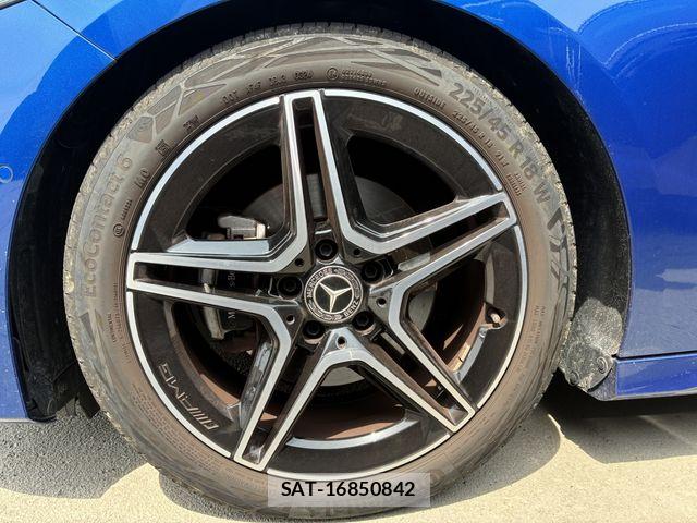Mercedes Benz A-CLASS 2024-12 8036630-12