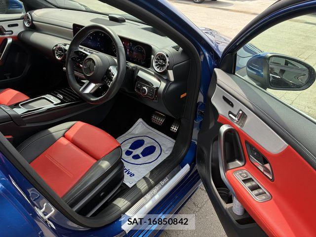 Mercedes Benz A-CLASS 2024-12 8036630-7