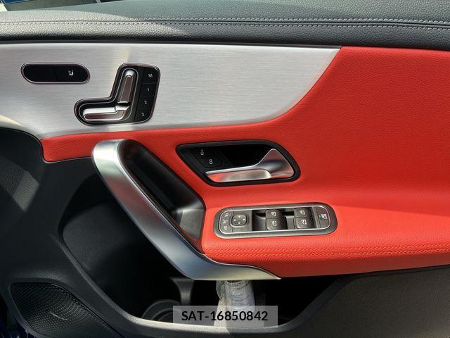 Mercedes Benz A-CLASS 2024-12 8036630-8
