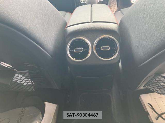 Mercedes Benz A-CLASS 2019-06 8036633-12