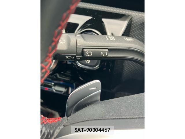 Mercedes Benz A-CLASS 2019-06 8036633-28