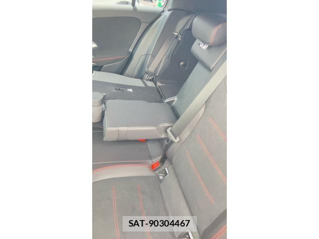 Mercedes Benz A-CLASS 2019-06 8036633-29