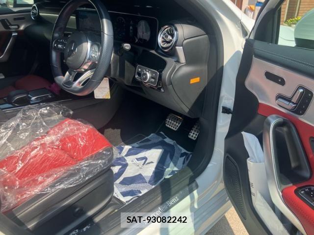 Mercedes Benz A-CLASS 2020-03 8100327-13