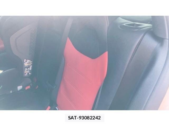 Mercedes Benz A-CLASS 2020-03 8100327-26