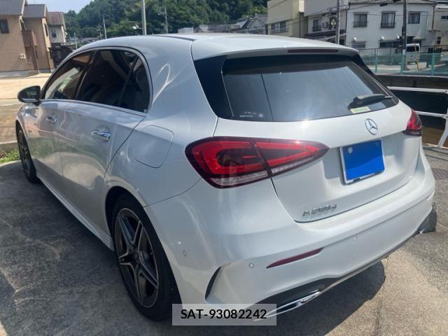 Mercedes Benz A-CLASS 2020-03 8100327-4