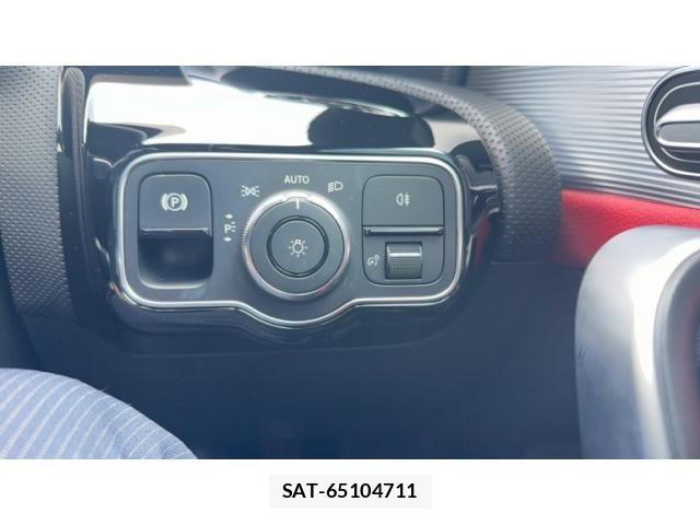 Mercedes Benz A-CLASS 2019-09 8100328-14