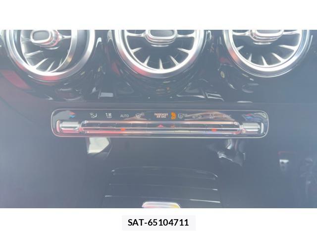 Mercedes Benz A-CLASS 2019-09 8100328-16