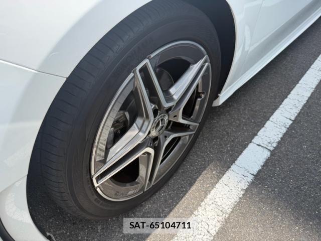 Mercedes Benz A-CLASS 2019-09 8100328-1