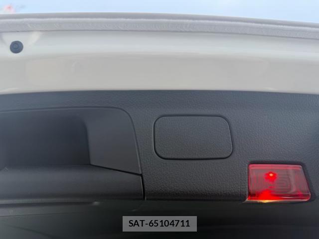 Mercedes Benz A-CLASS 2019-09 8100328-4