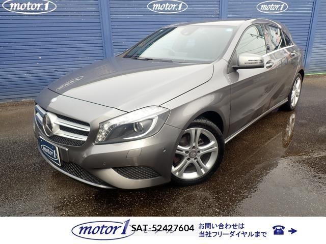Mercedes Benz A-CLASS 2014-04 8100332-0