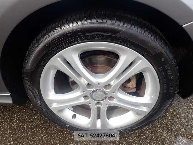 Mercedes Benz A-CLASS 2014-04 8100332-29