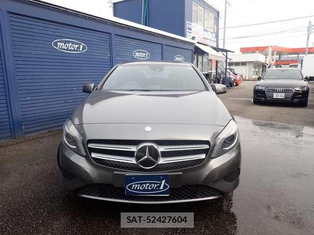 Mercedes Benz A-CLASS 2014-04 8100332-4