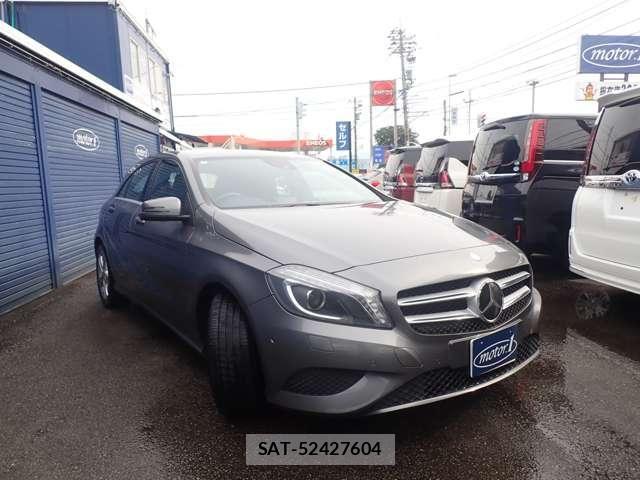 Mercedes Benz A-CLASS 2014-04 8100332-5