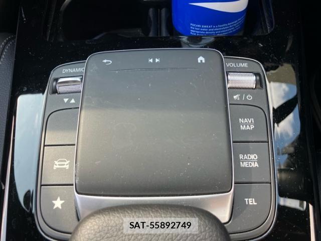 Mercedes Benz A-CLASS 2021-09 8100330-21