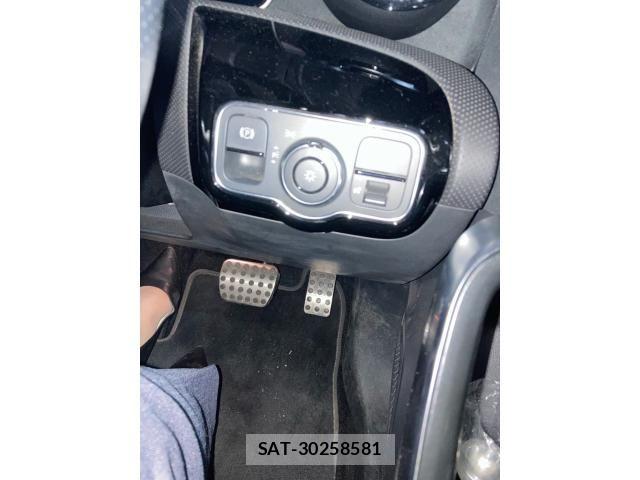 Mercedes Benz A-CLASS 2018-12 8100329-18