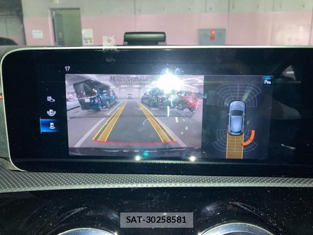 Mercedes Benz A-CLASS 2018-12 8100329-23