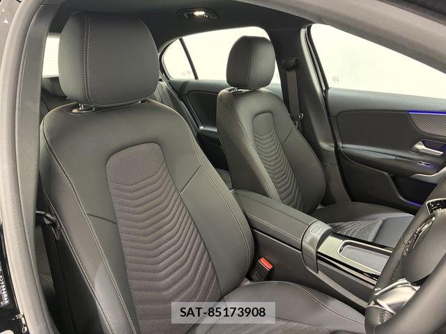 Mercedes Benz A-CLASS 2025-04 8100326-3
