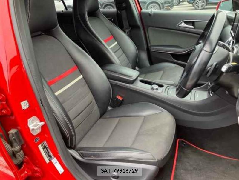 Mercedes Benz A-CLASS 2014-03 8135316-4