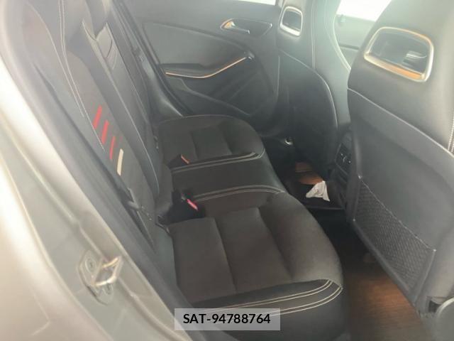 Mercedes Benz A-CLASS 2016-06 8158768-12