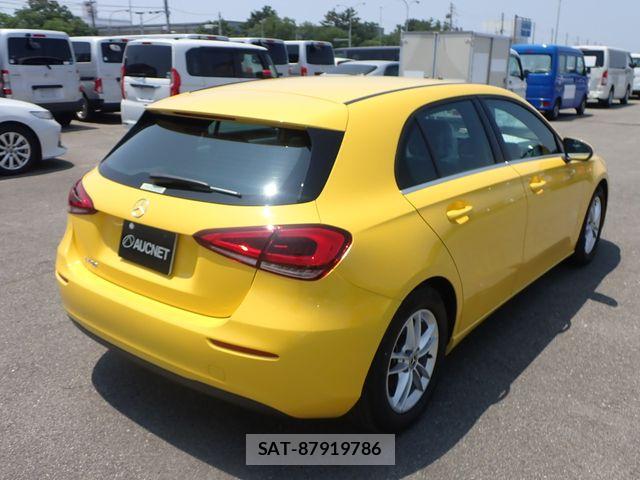 Mercedes Benz A-CLASS 2021-07 8158758-9