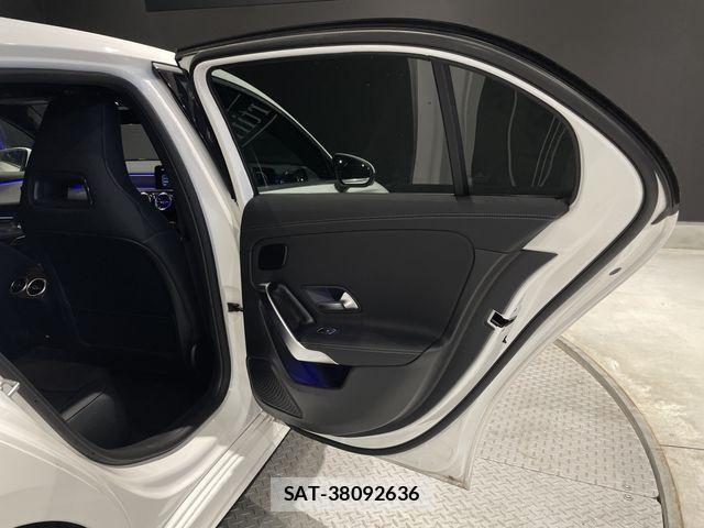 Mercedes Benz A-CLASS 2025-08 8158766-21