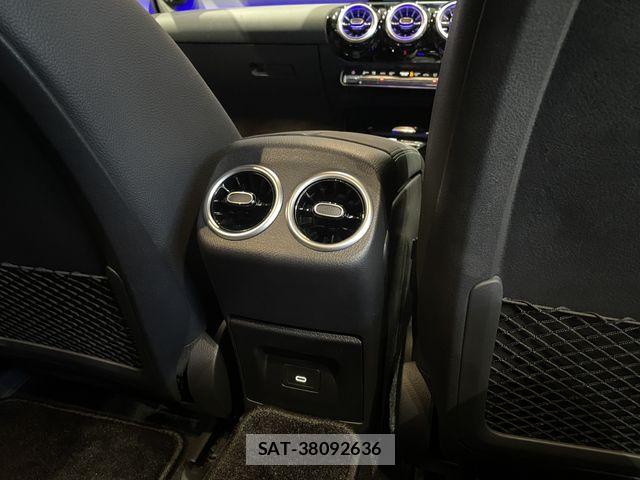 Mercedes Benz A-CLASS 2025-08 8158766-23