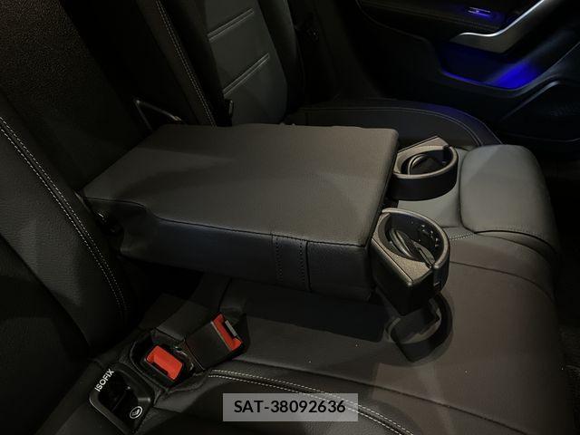 Mercedes Benz A-CLASS 2025-08 8158766-24