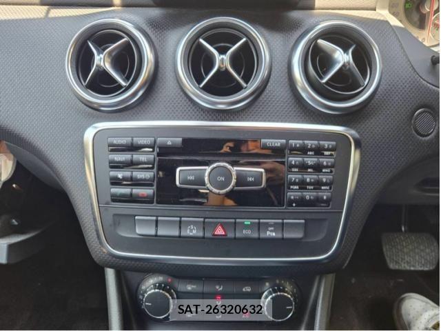 Mercedes Benz A-CLASS 2014-01 8208605-16