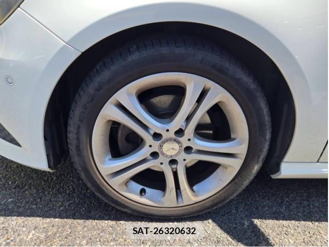 Mercedes Benz A-CLASS 2014-01 8208605-4