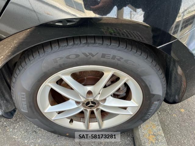 Mercedes Benz A-CLASS 2019-01 8230746-4