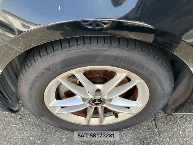 Mercedes Benz A-CLASS 2019-01 8230746-5