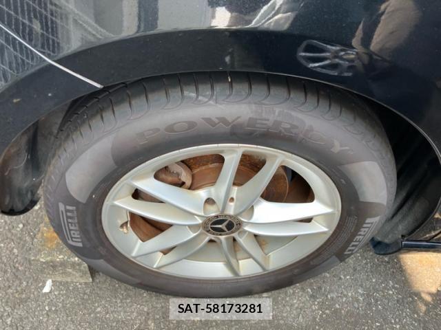 Mercedes Benz A-CLASS 2019-01 8230746-7