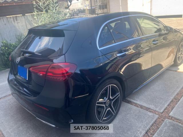 Mercedes Benz A-CLASS 2025-09 8230743-4