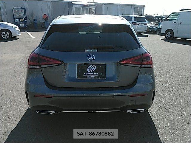 Mercedes Benz A-CLASS 2019-10 8245843-4